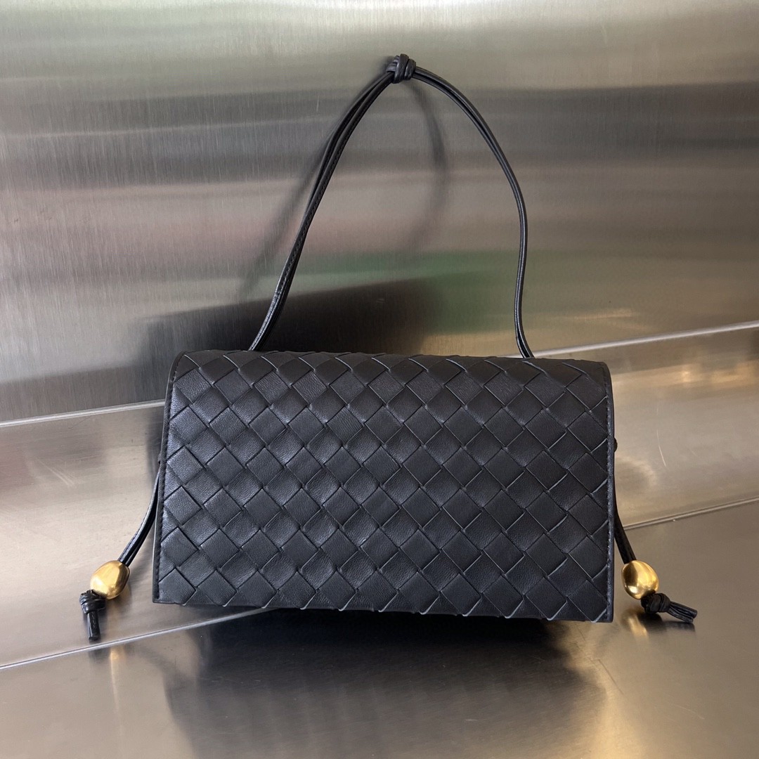 bo*te*ga Ve*ne*ta bv trio bag