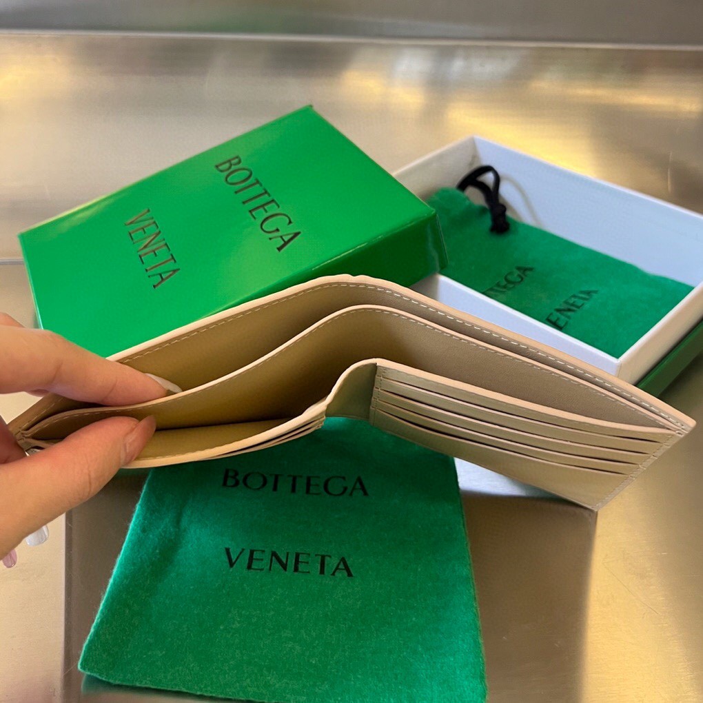 bo*te*ga Ve*ne*ta bv wallet