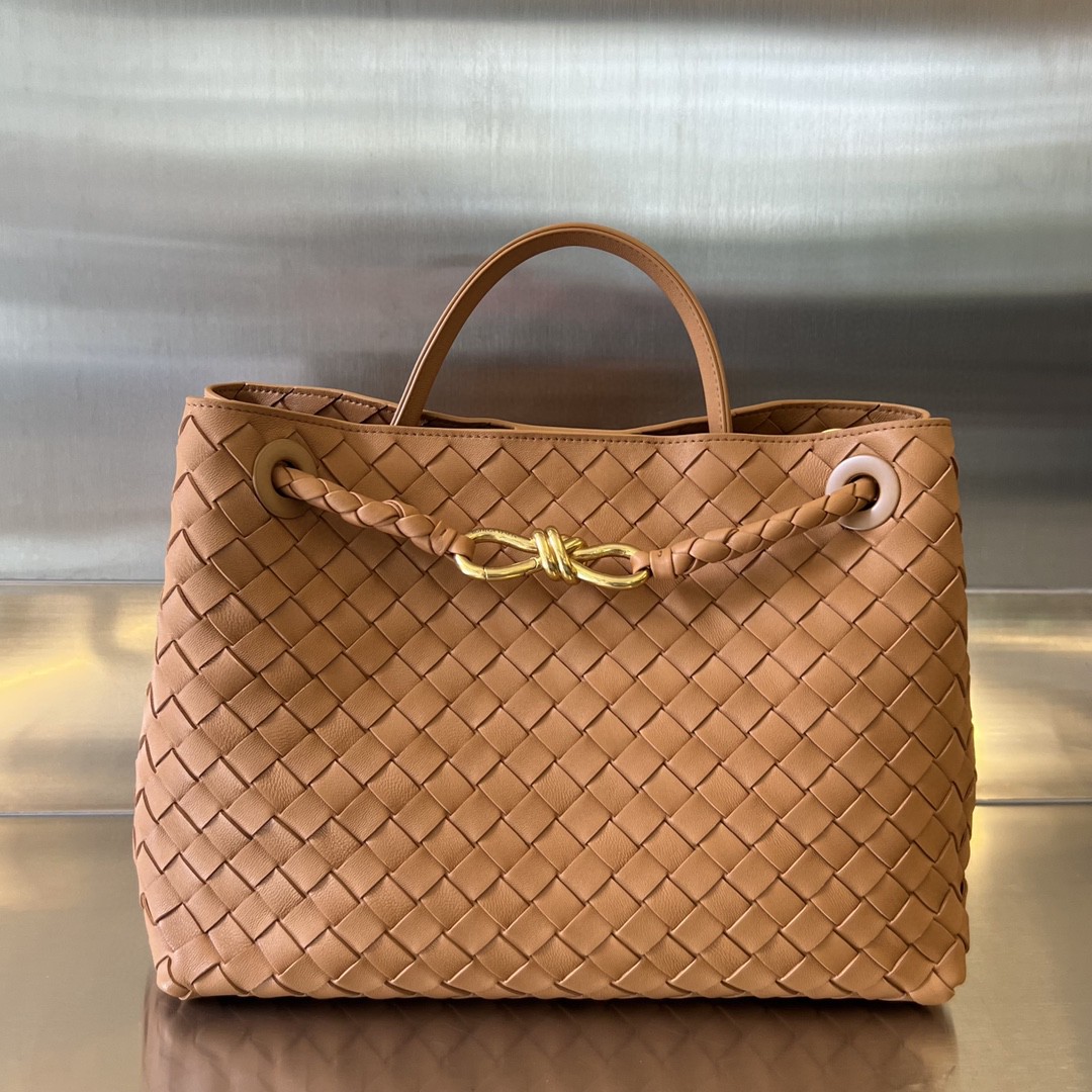 bo*te*ga Ve*ne*ta medium andiamo bag