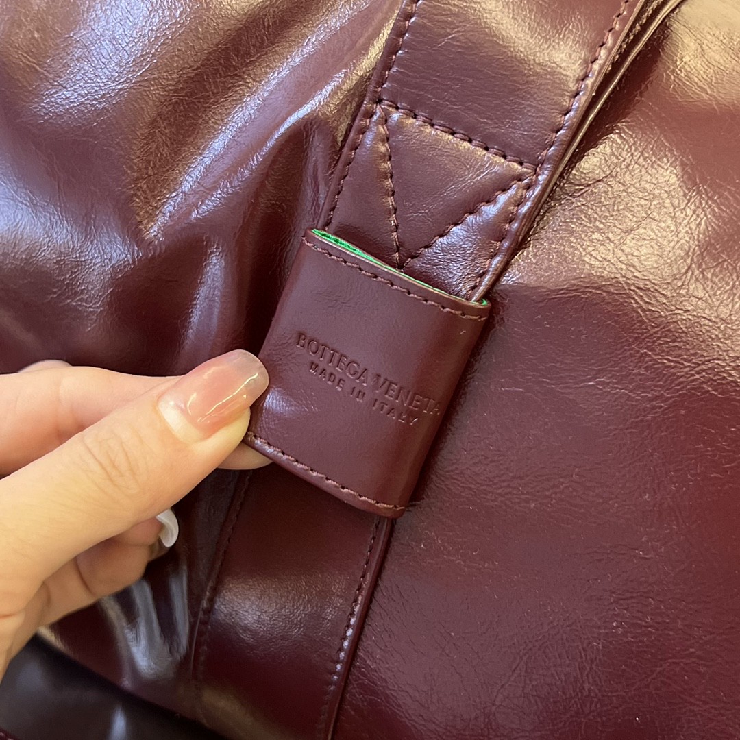 bo*te*ga Ve*ne*ta bv gym bag