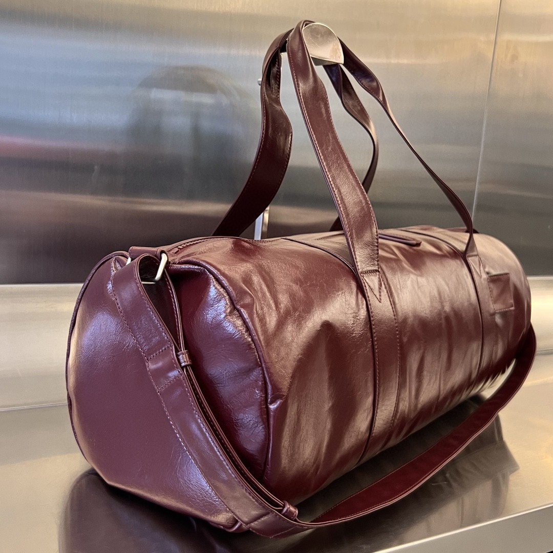 bo*te*ga Ve*ne*ta bv gym bag