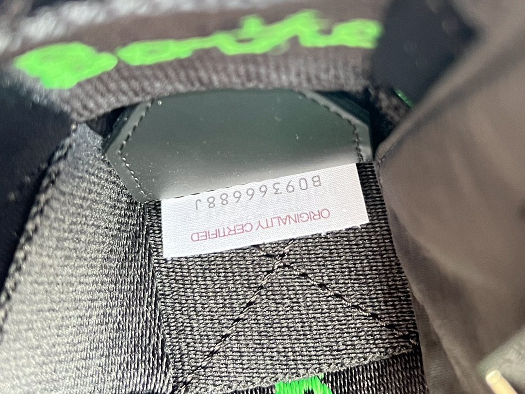 bo*te*ga Ve*ne*ta webbing bag