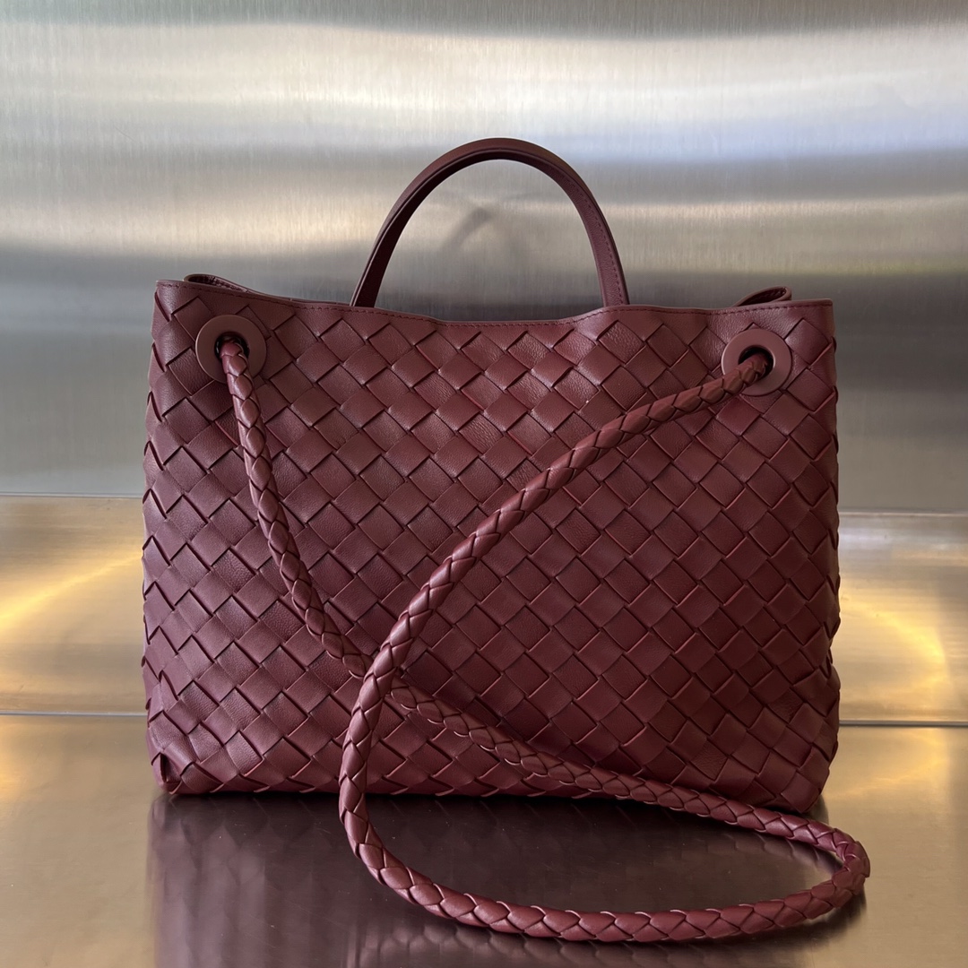 bo*te*ga Ve*ne*ta medium andiamo bag