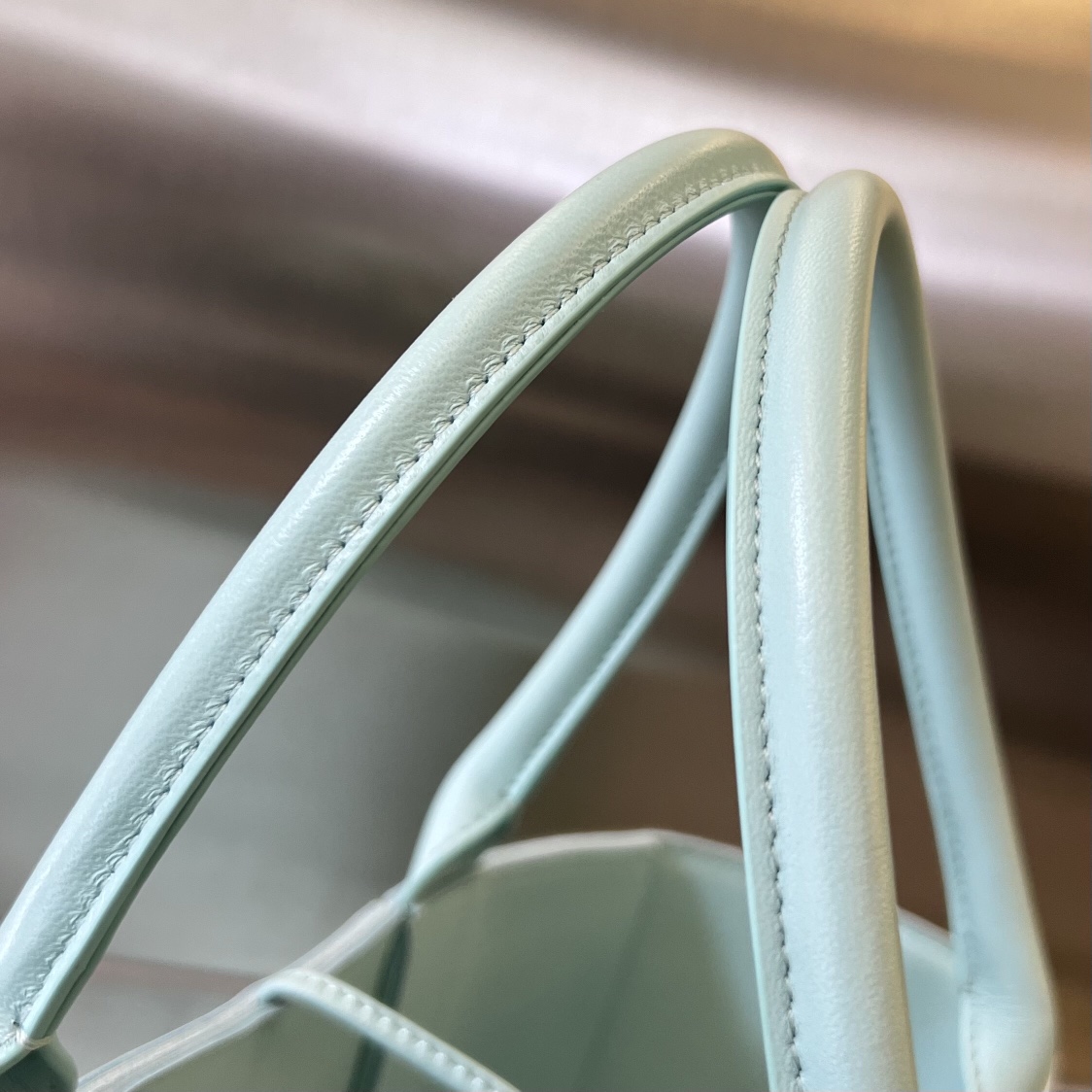bo*te*ga Ve*ne*ta bv small arco tote bag