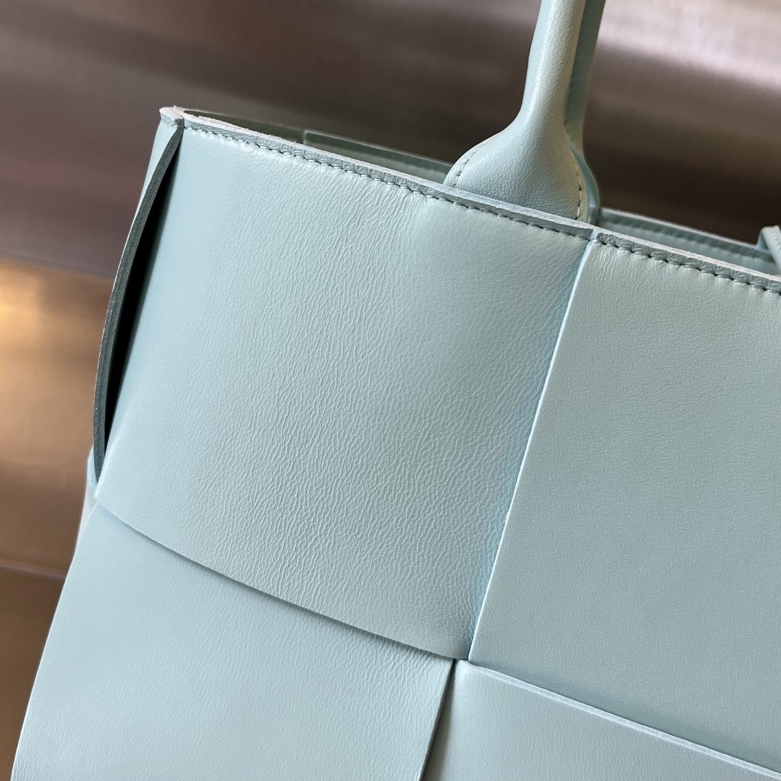 bo*te*ga Ve*ne*ta bv small arco tote bag