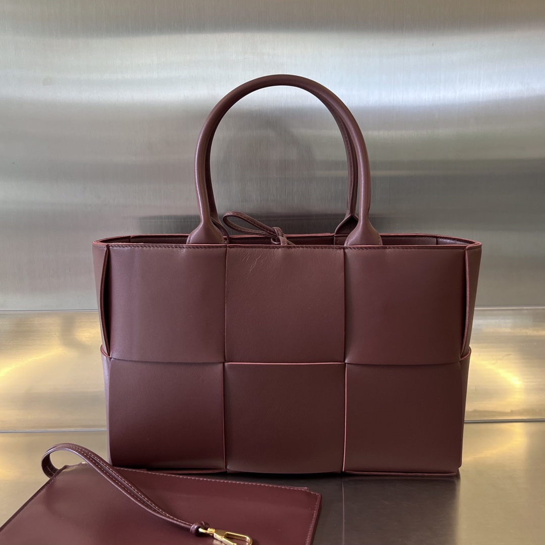 bo*te*ga Ve*ne*ta bv small arco tote bag