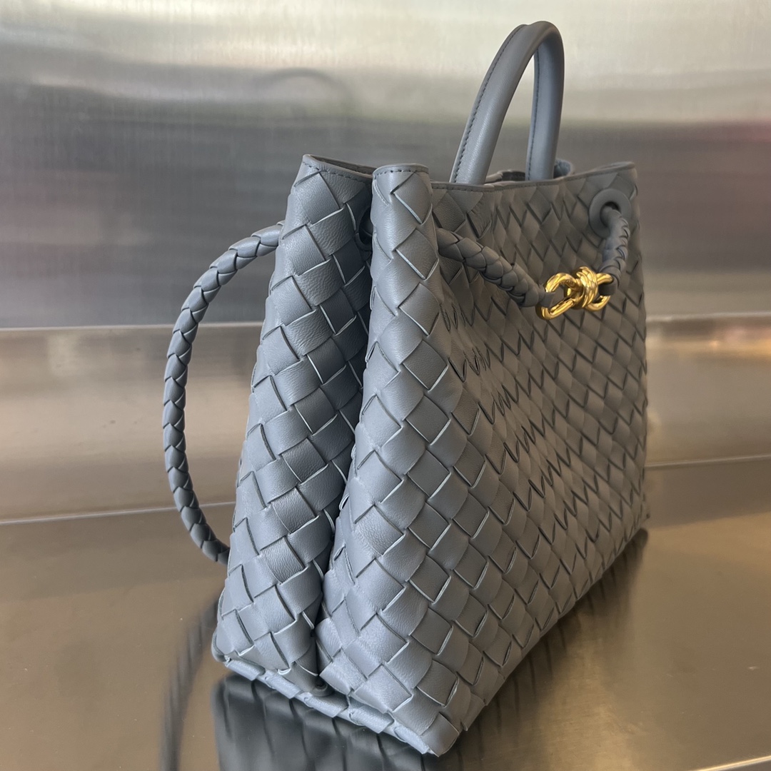 bo*te*ga Ve*ne*ta medium andiamo bag