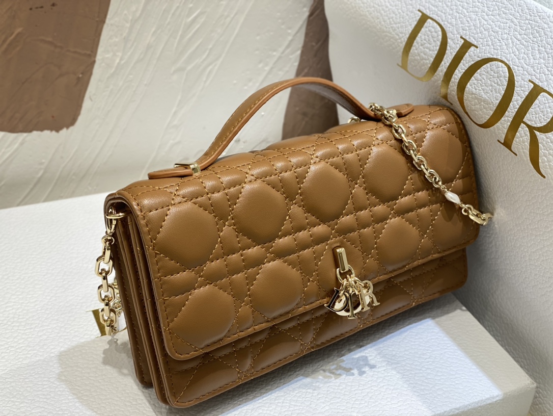 mini miss D*or bag