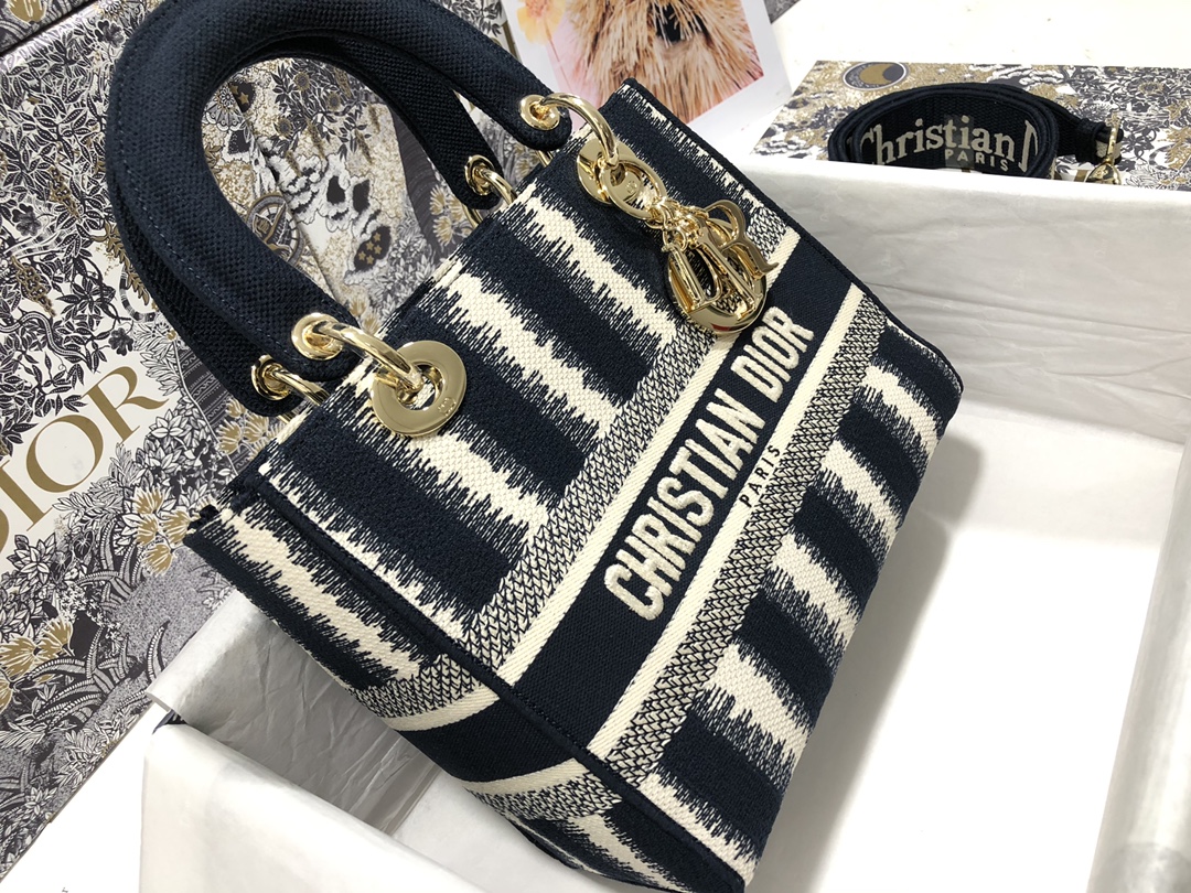 D*or medium lady d-lite bag