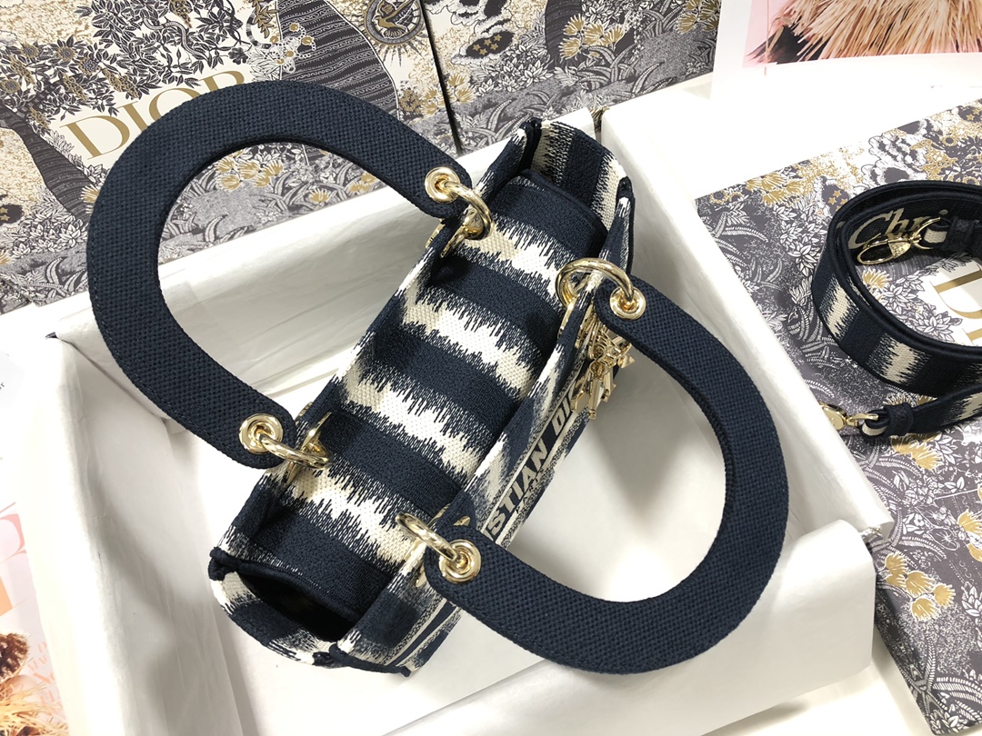 D*or medium lady d-lite bag
