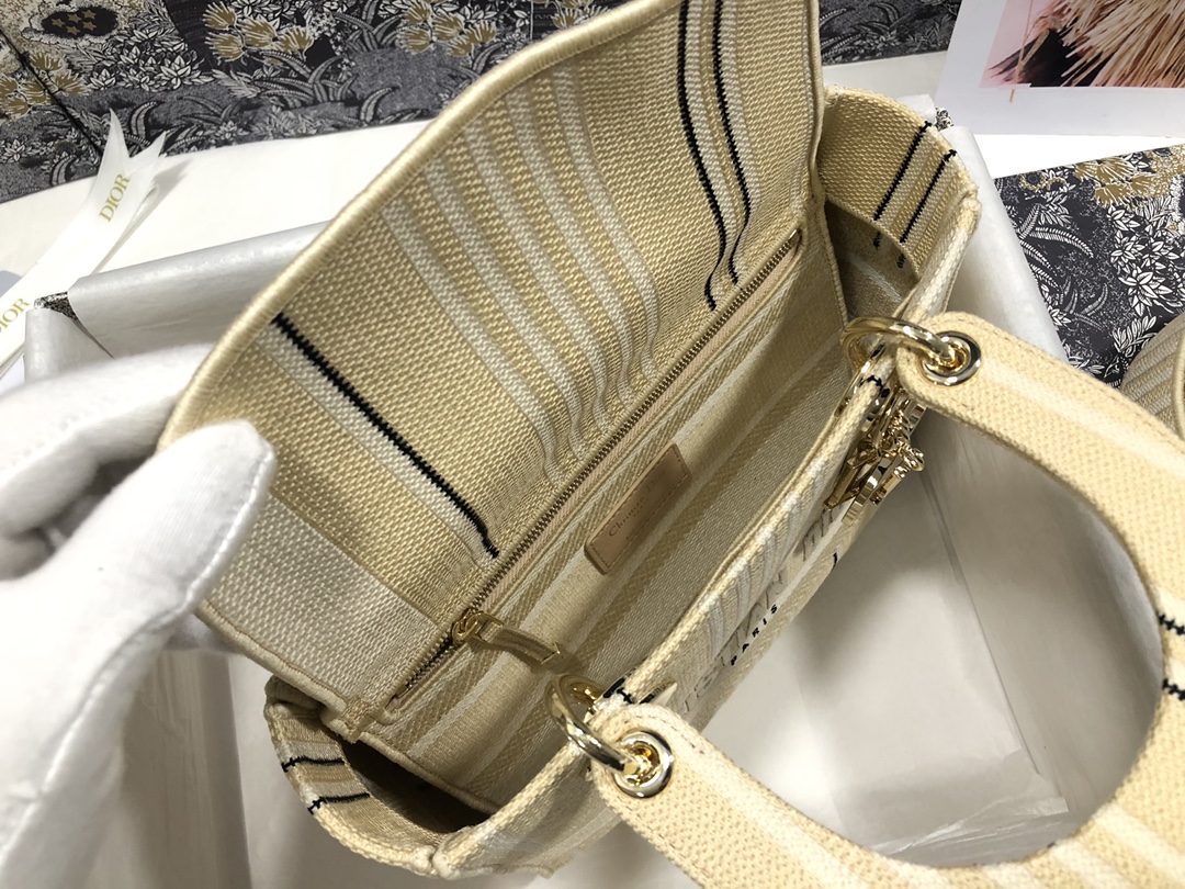 D*or medium lady d-lite bag