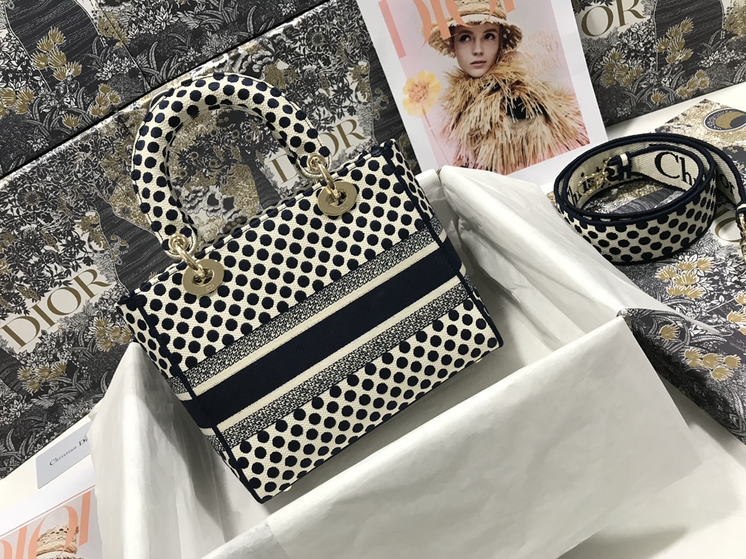 D*or medium lady d-lite bag