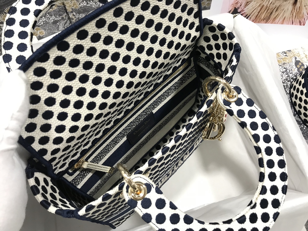 D*or medium lady d-lite bag