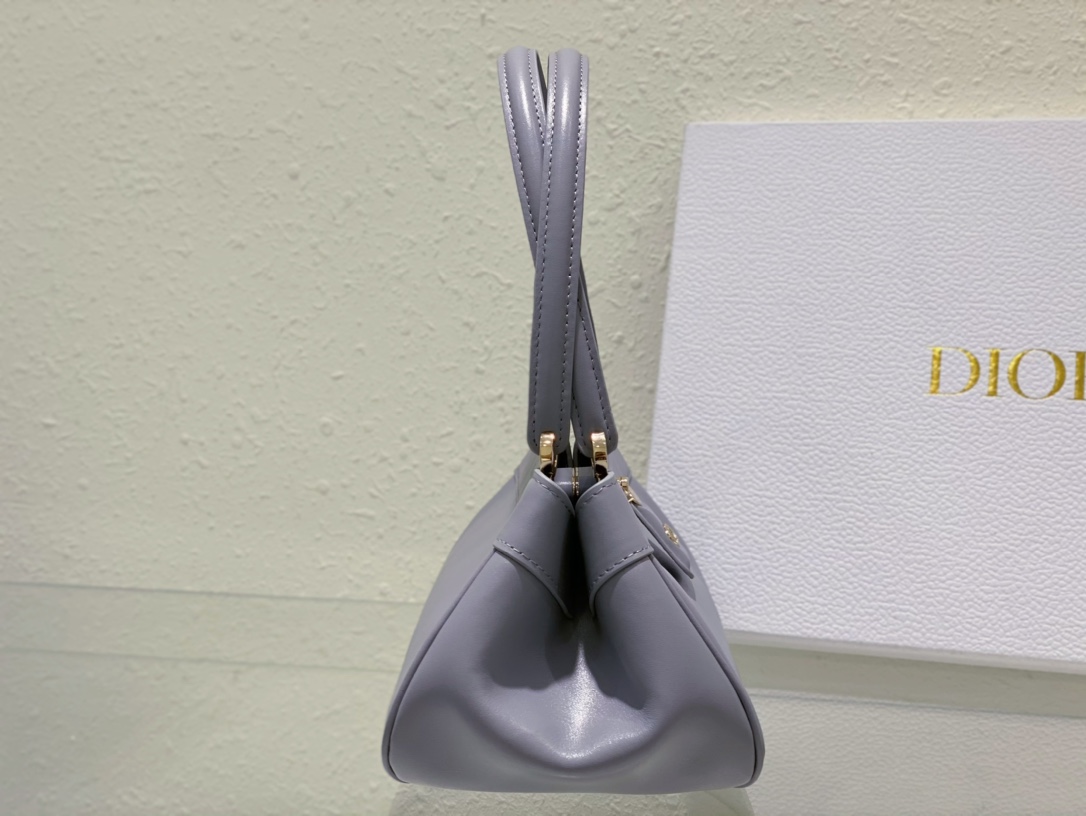 medium D*or key bag