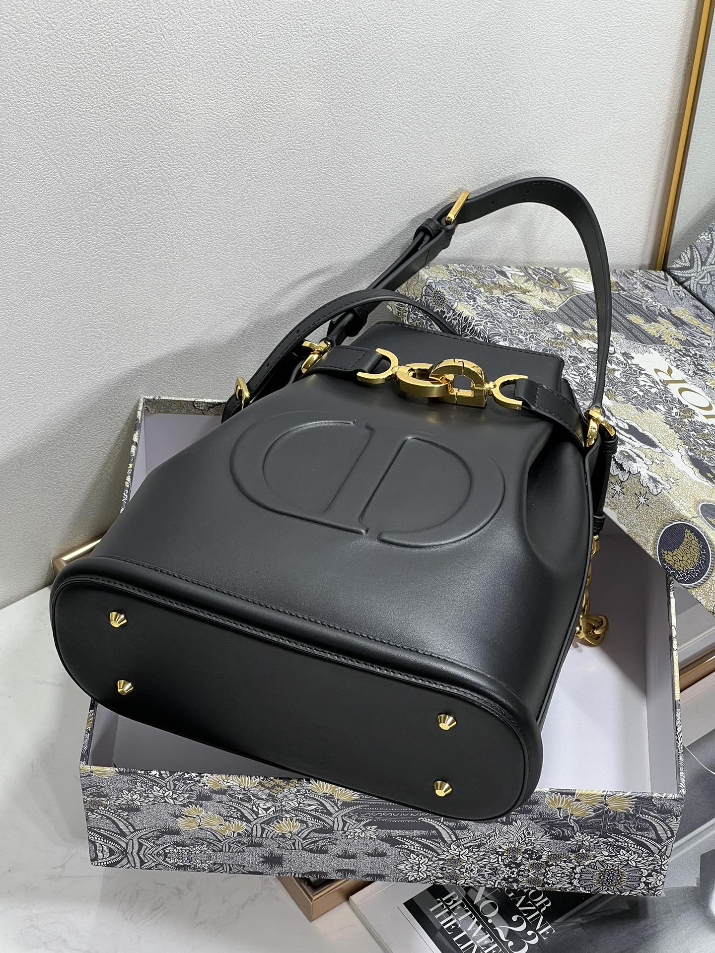 medium c’est D*or bag