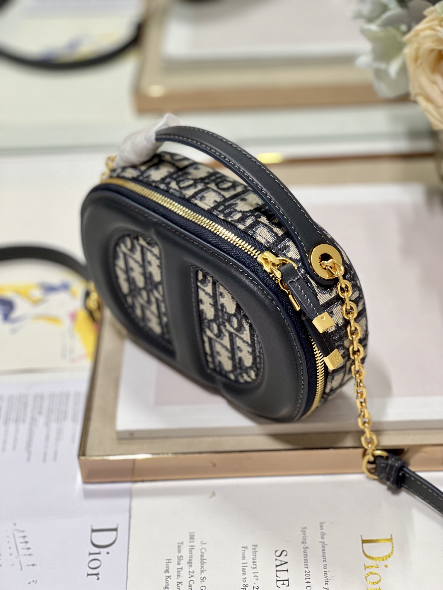 D*or cd signature oval camera bag