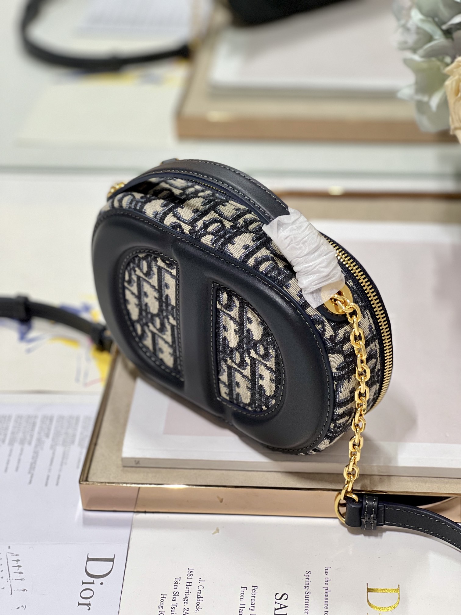 D*or cd signature oval camera bag