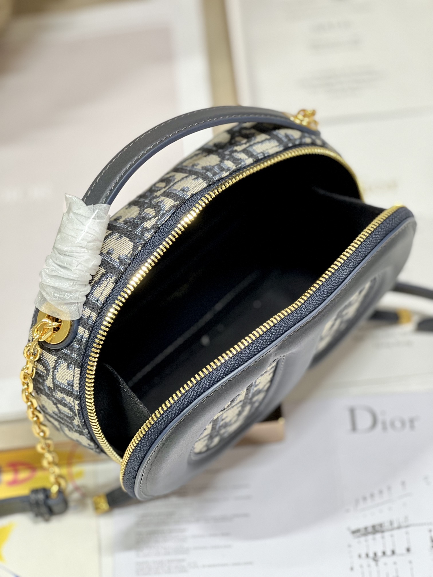 D*or cd signature oval camera bag