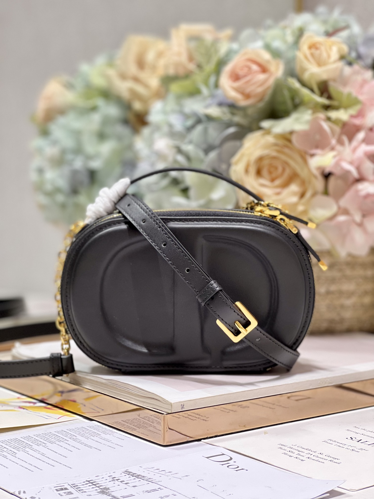 D*or cd signature oval camera bag