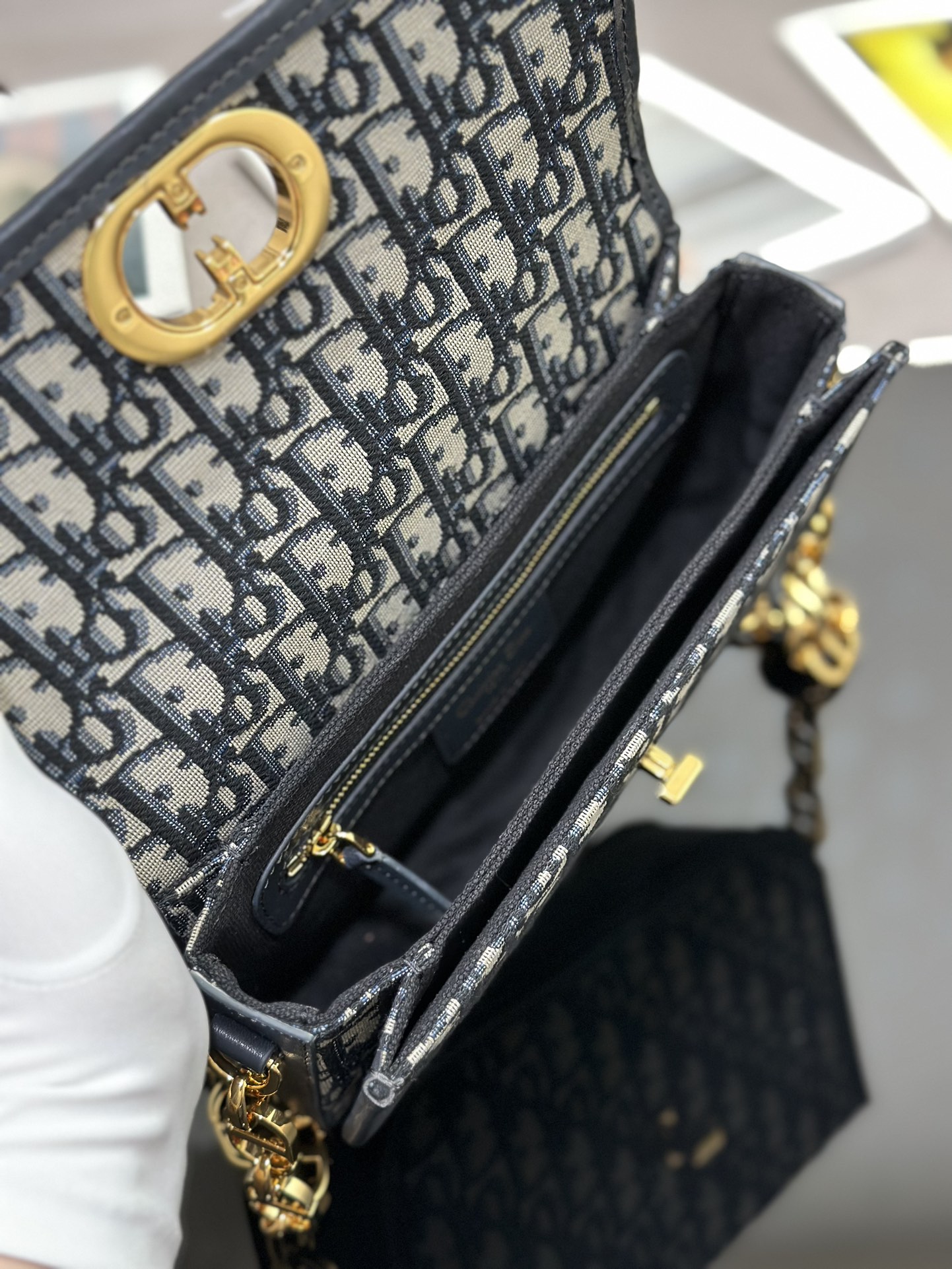 D*or 30 montaigne avenue bag