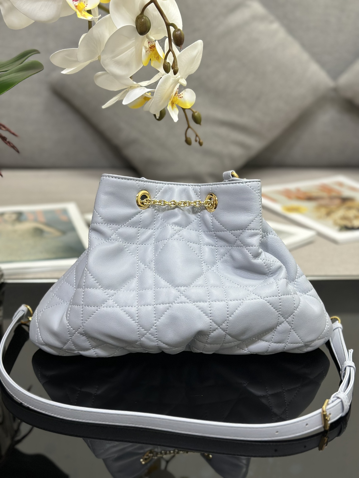 medium D*or ammi bag