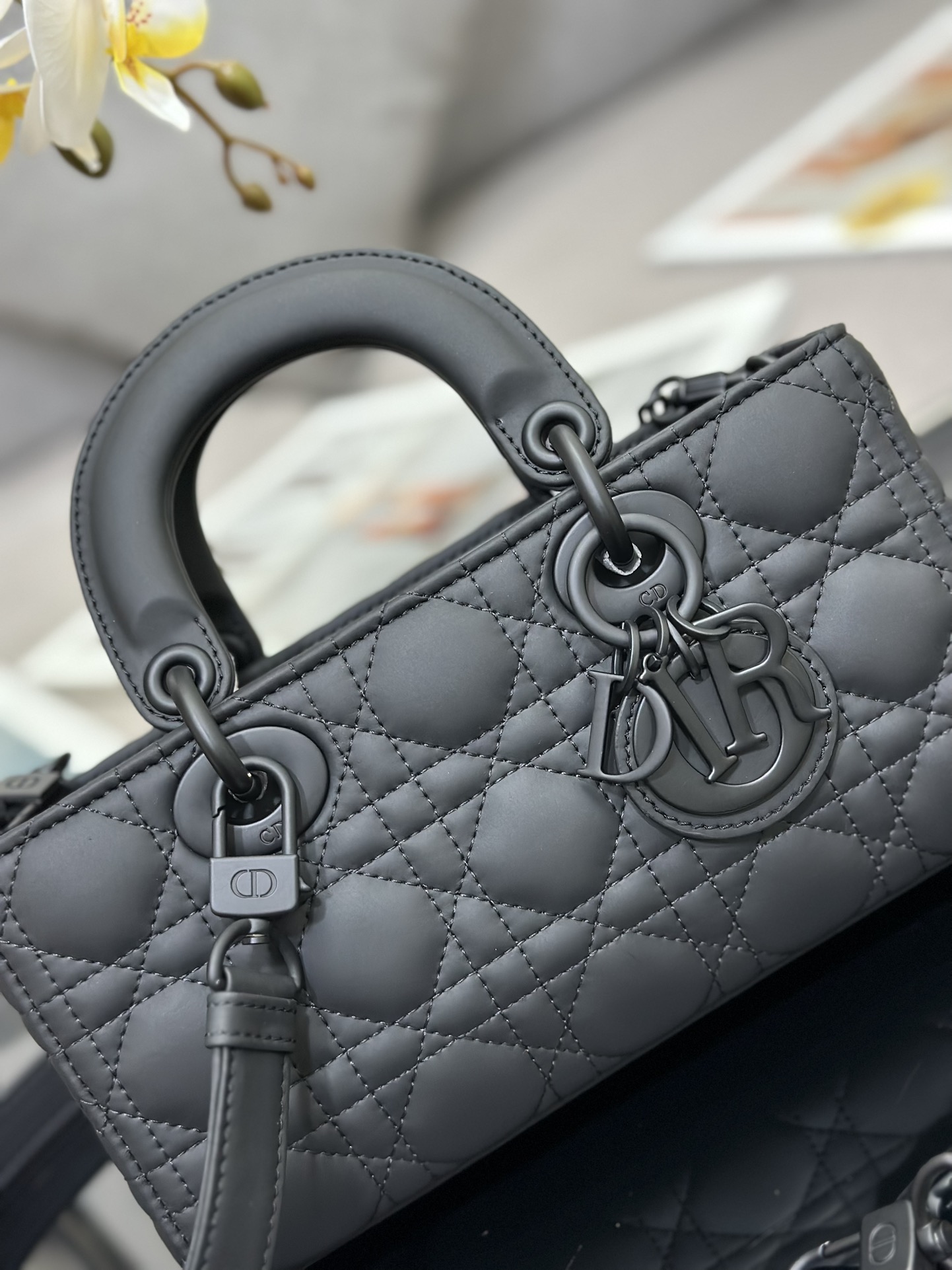 SMALL LADY D-JOY BAG