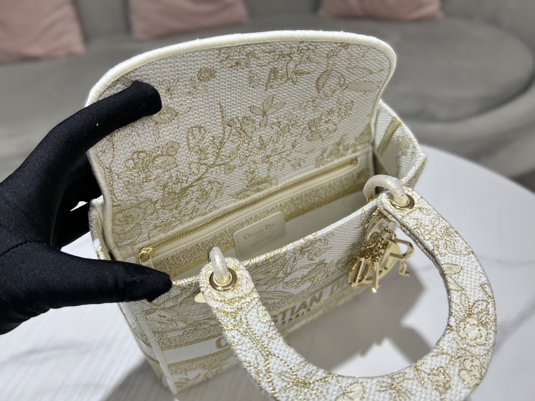 D*or medium lady d-lite bag