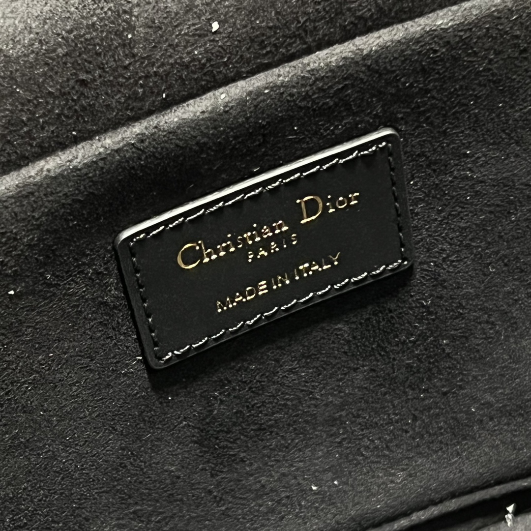 D*or medium cd signature vanity case