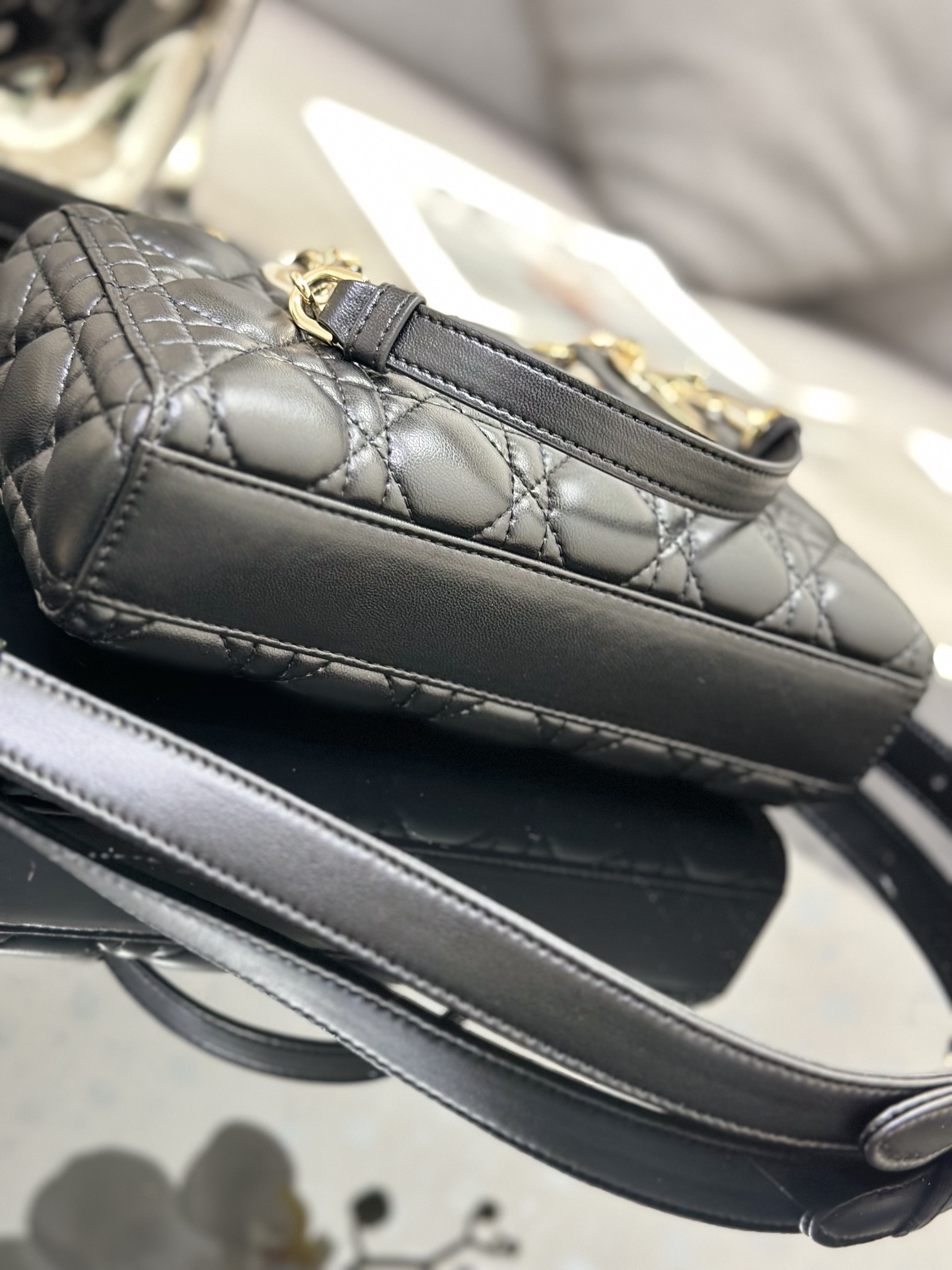 SMALL LADY D-JOY BAG