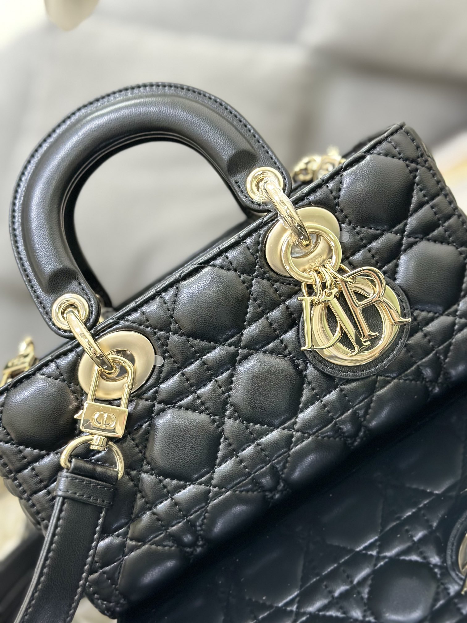 SMALL LADY D-JOY BAG