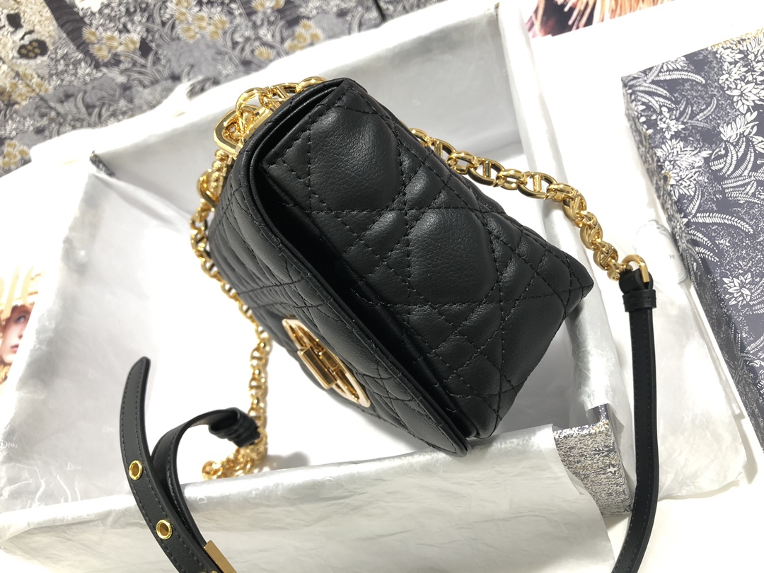 small D*or caro bag