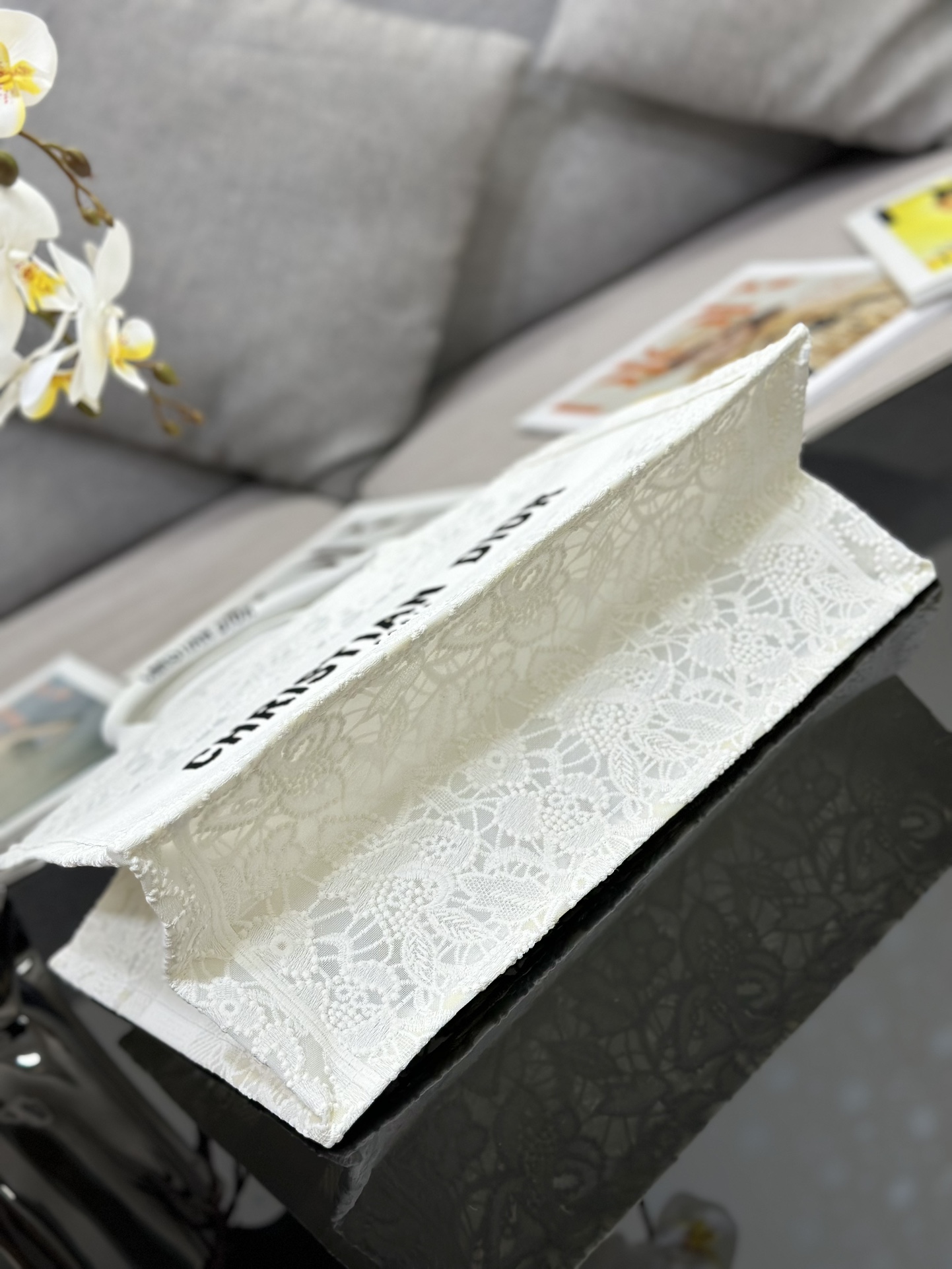 medium D*or book tote