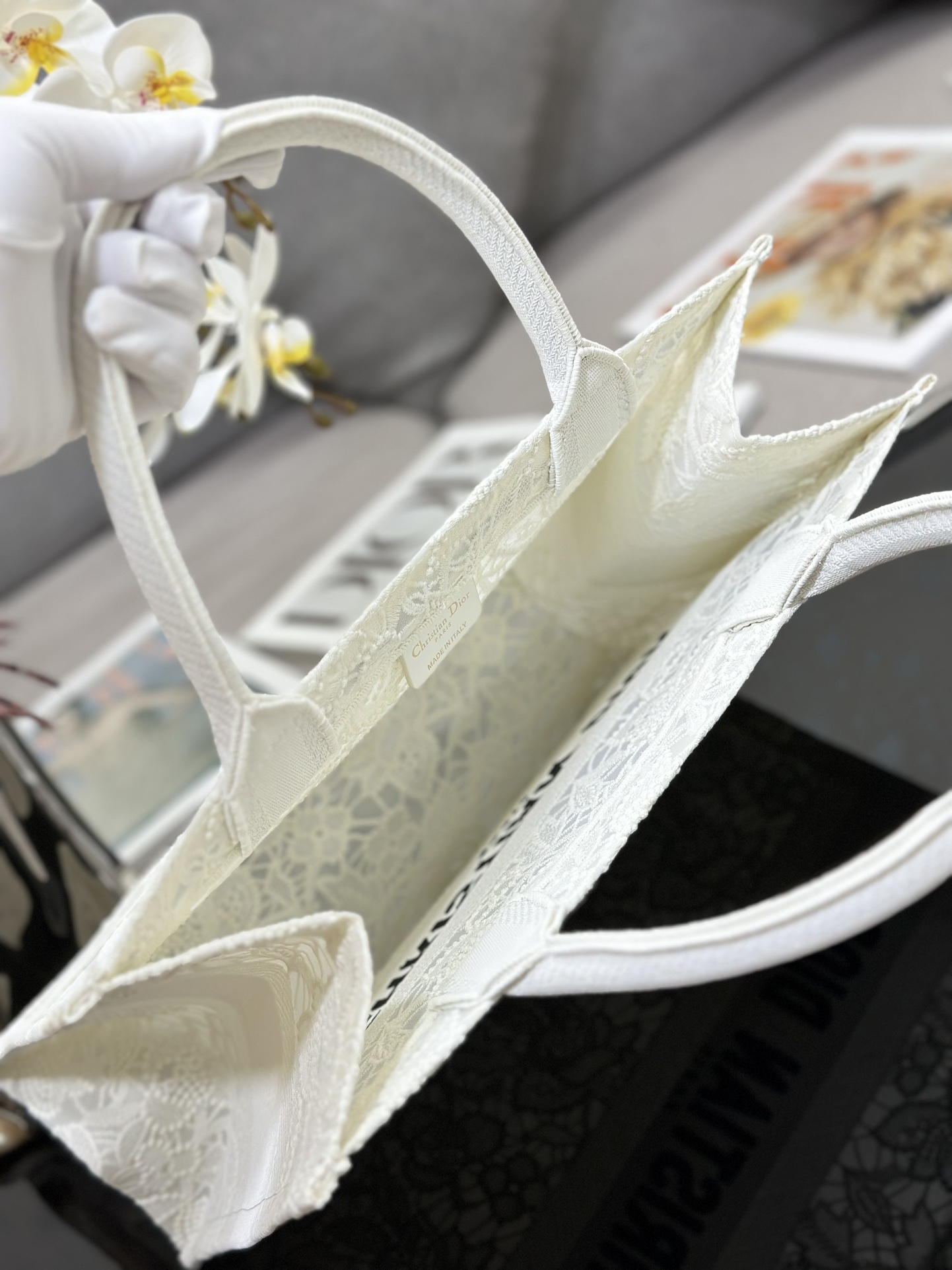 medium D*or book tote