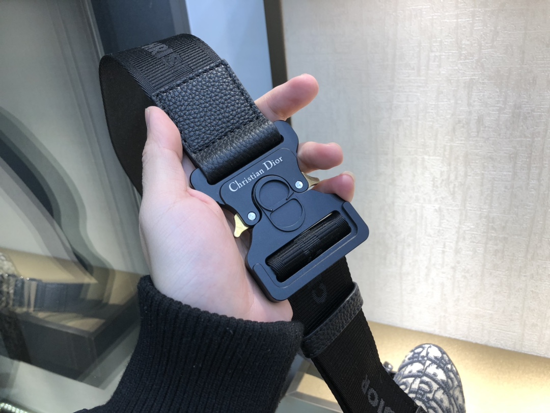 D*or saddle bag