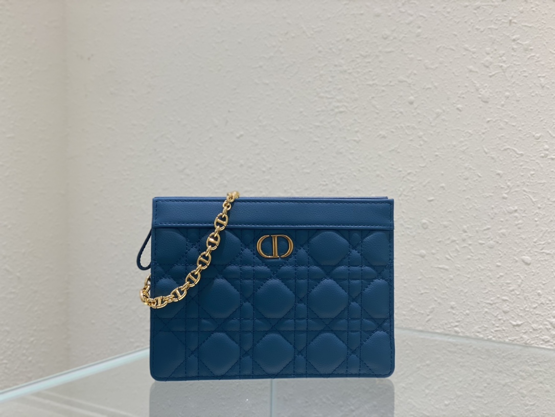 D*or caro zipped pouch with chain