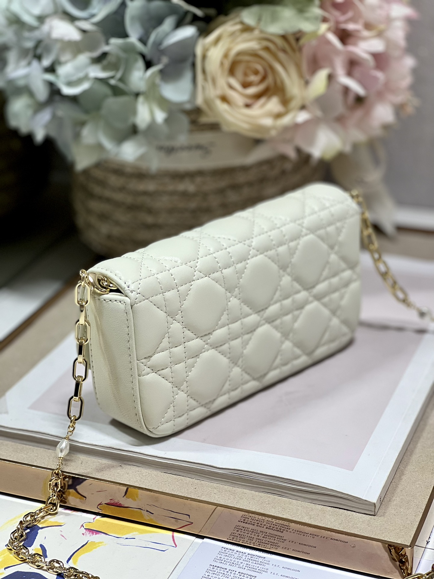 lady D*or phone pouch