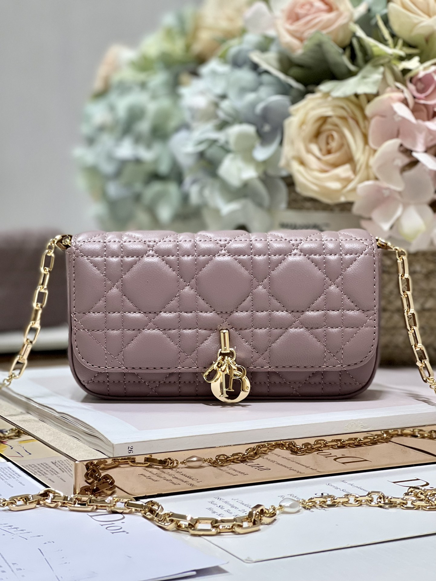 lady D*or phone pouch