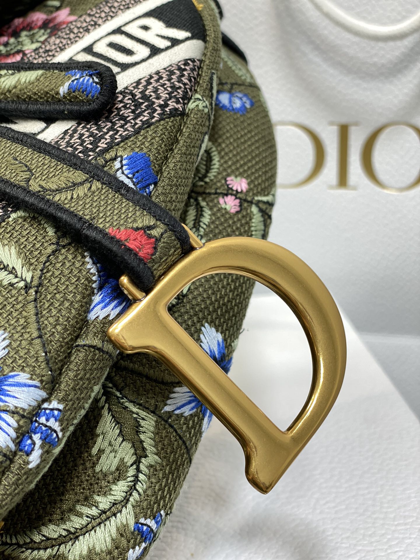 D*or saddle bag