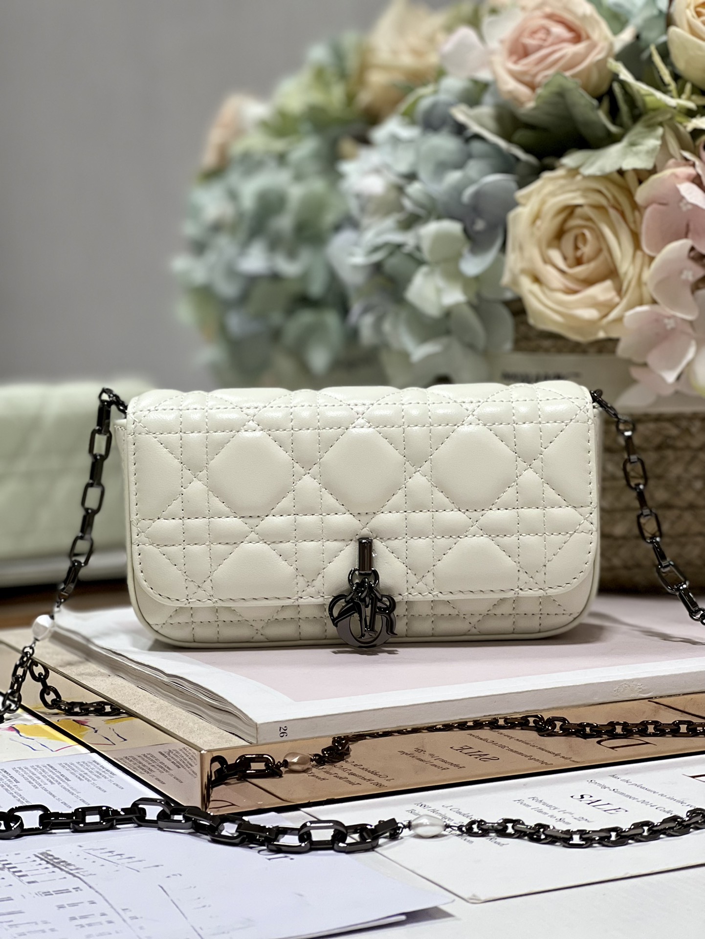 lady D*or phone pouch