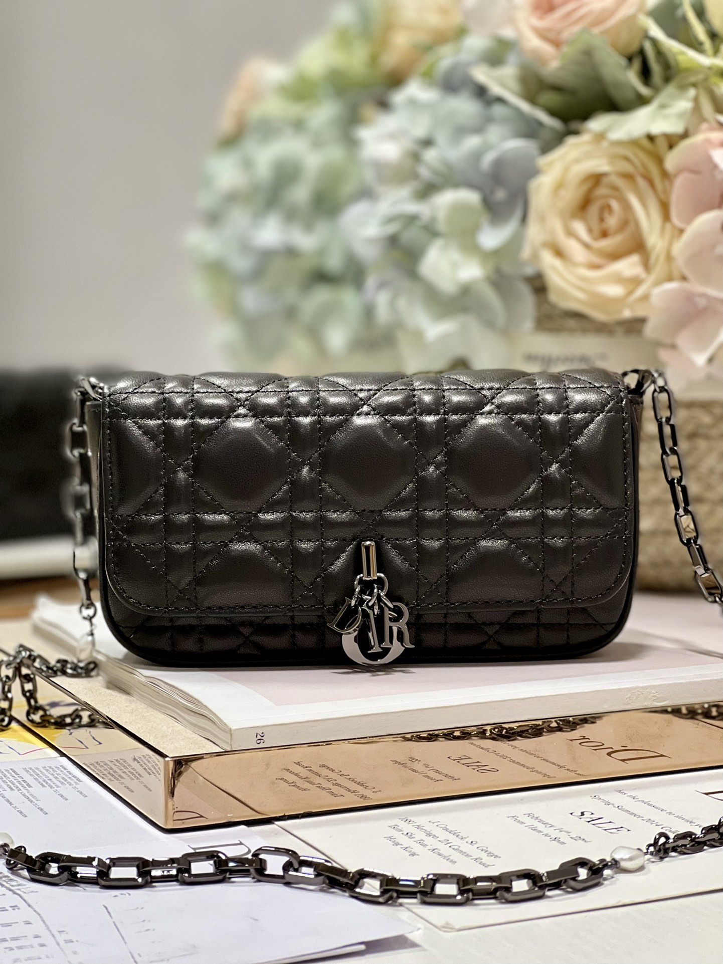lady D*or phone pouch