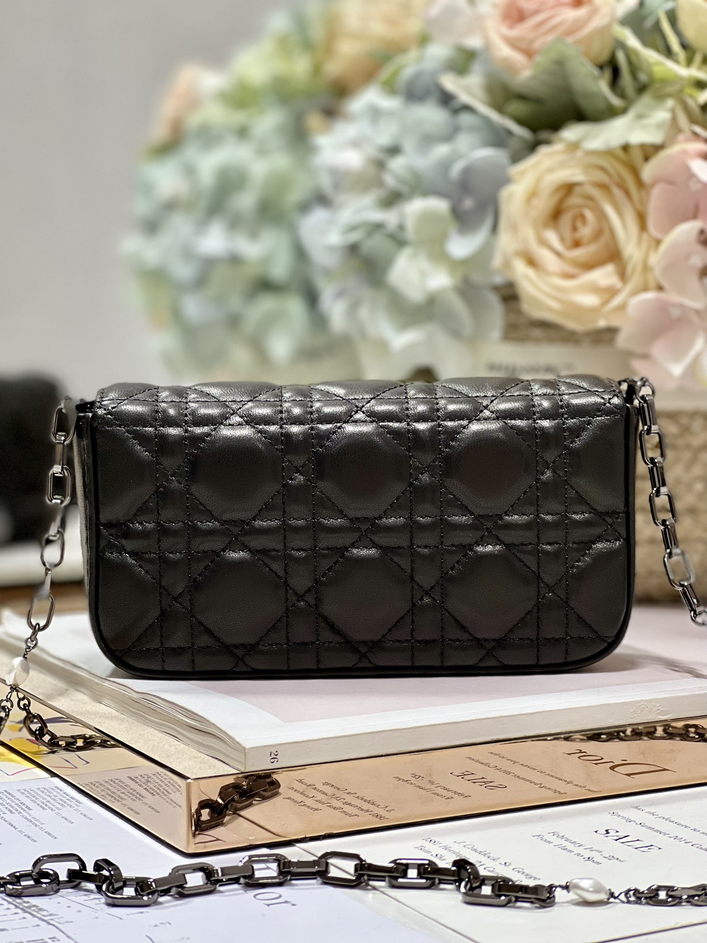 lady D*or phone pouch
