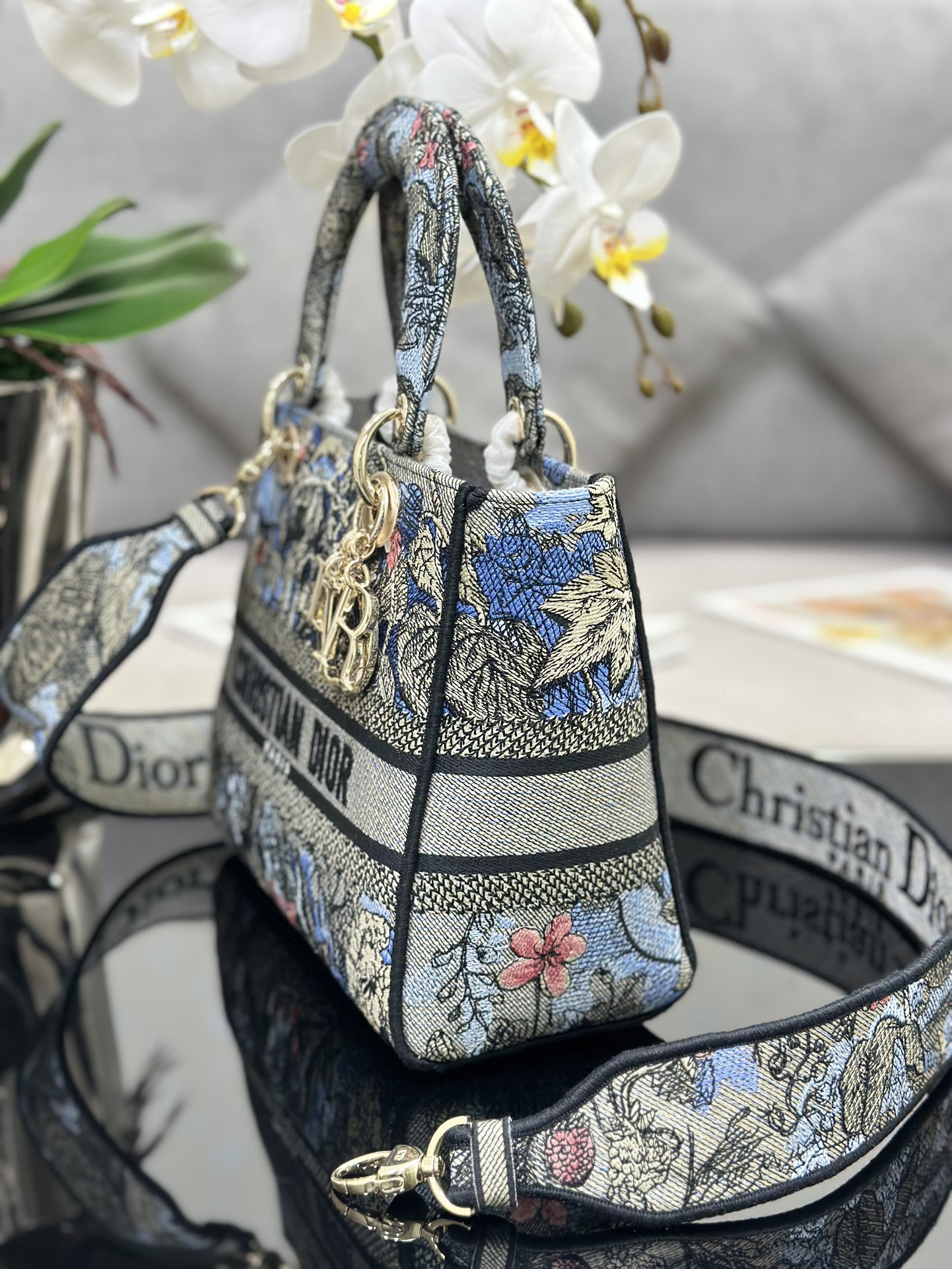 D*or medium lady d-lite bag