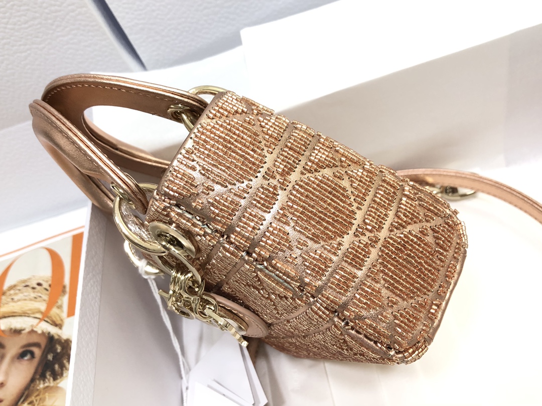 lady D*or micro bag