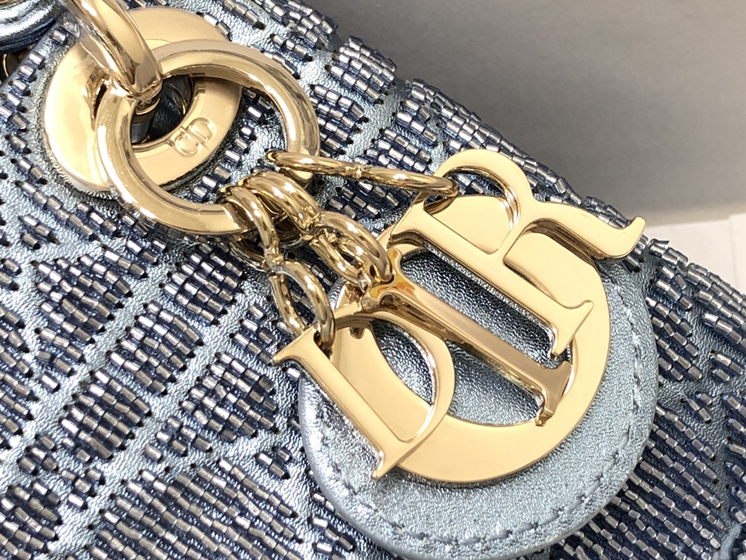 lady D*or micro bag