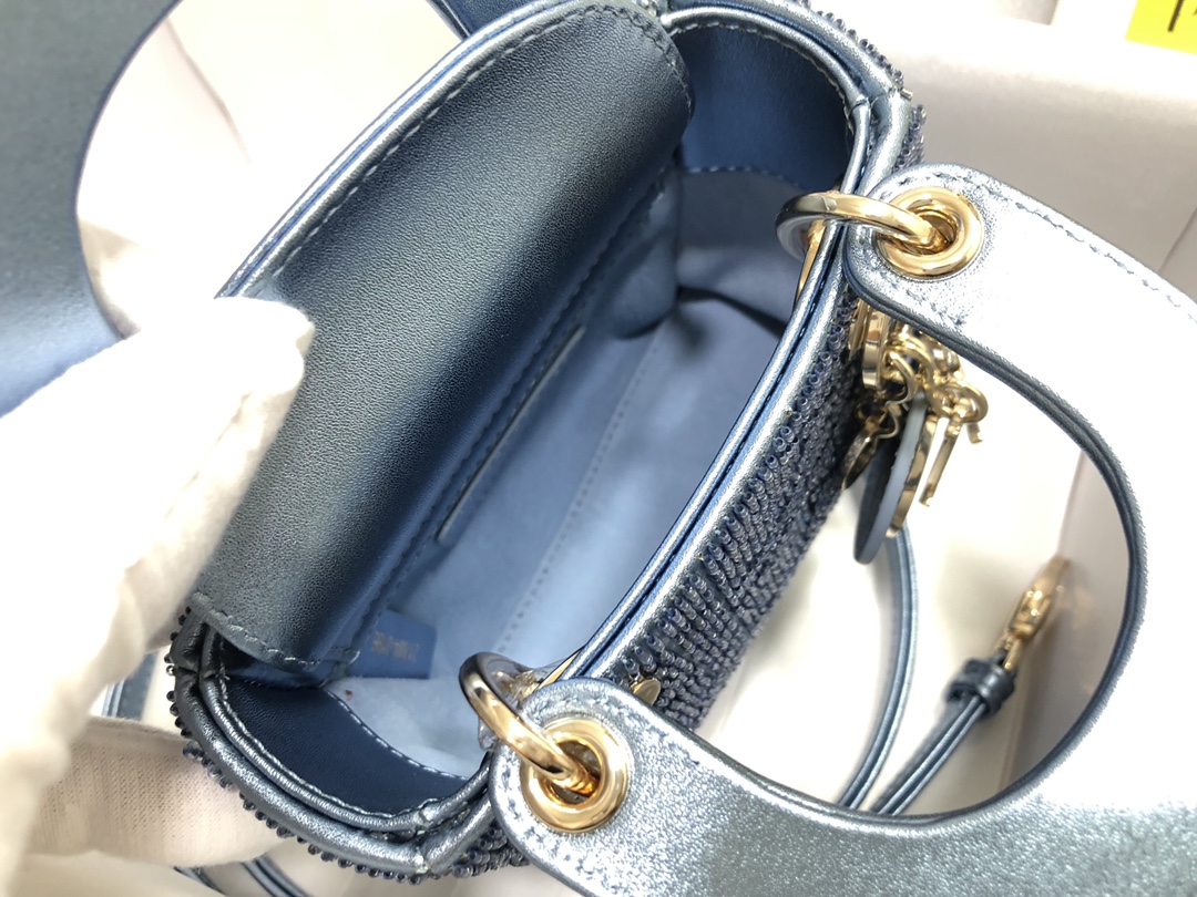 lady D*or micro bag