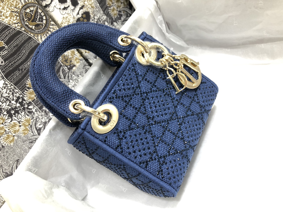lady D*or micro bag