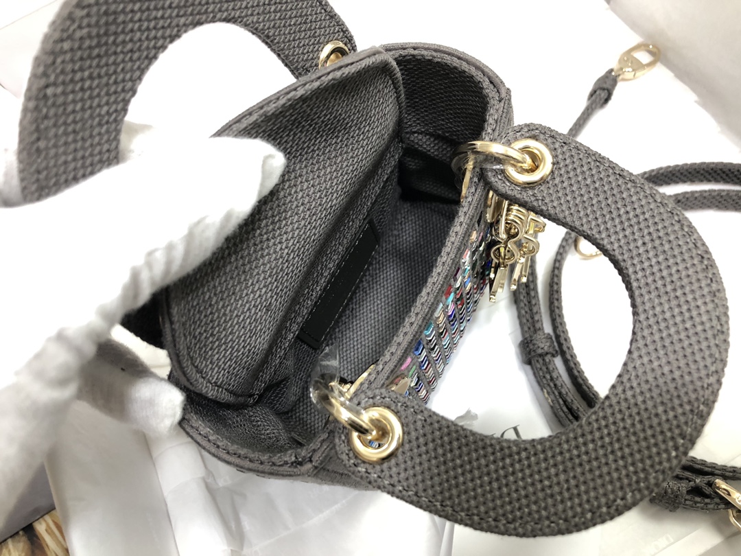 lady D*or micro bag
