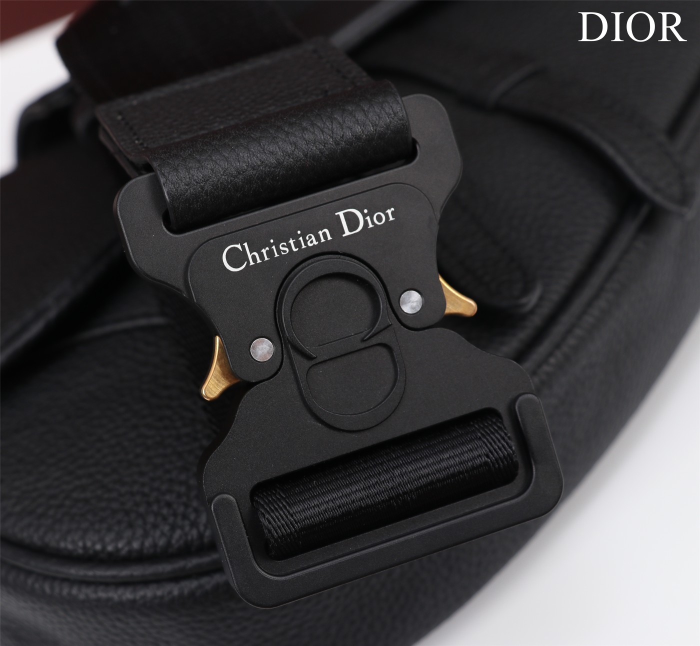 D*or saddle bag