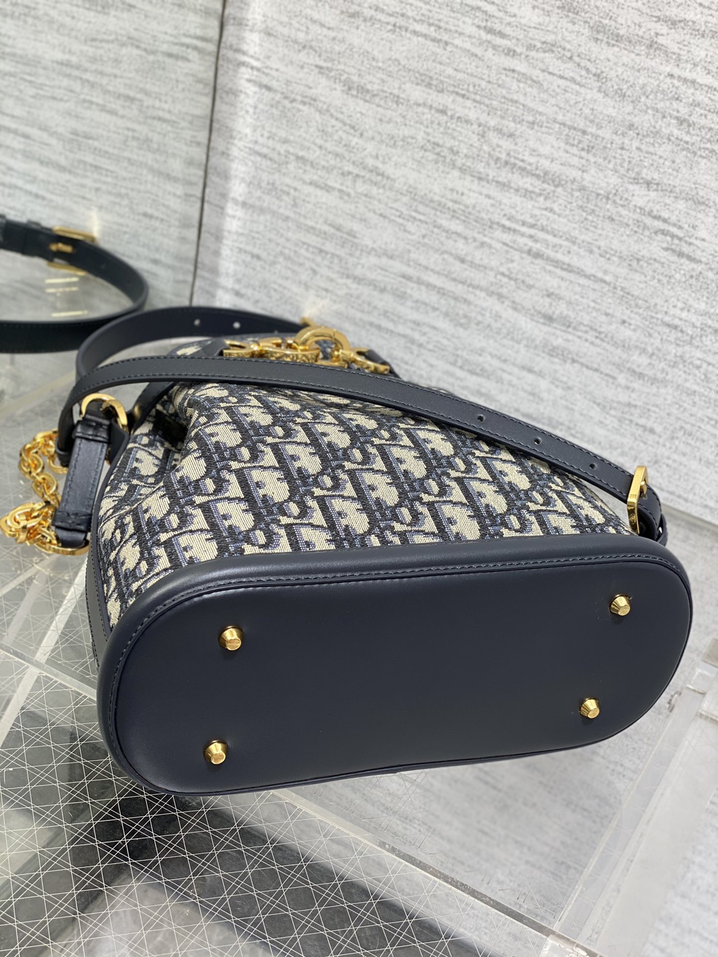 medium c’est D*or bag