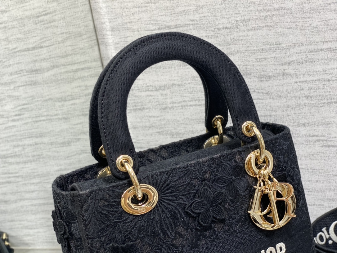 D*or medium lady d-lite bag